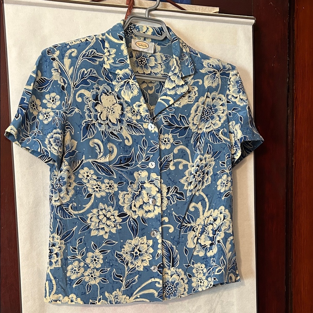 Talbots 100% Silk Blue & White Floral Button Down Shirt, Medium